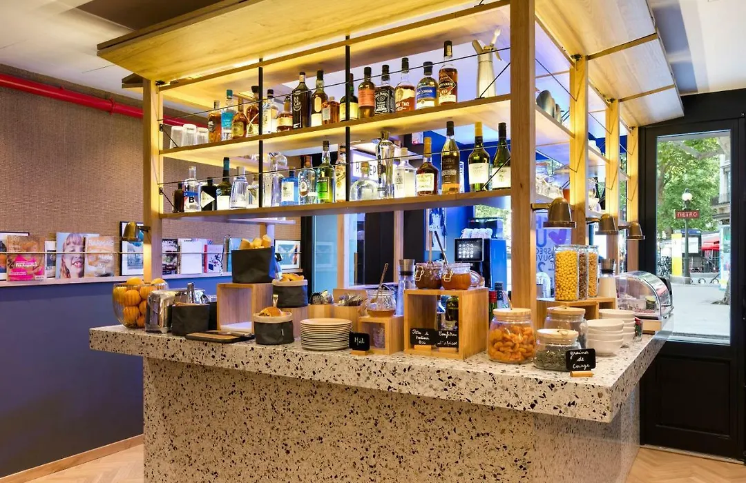 Oh la la ! Hotel Bar Paris Bastille-1